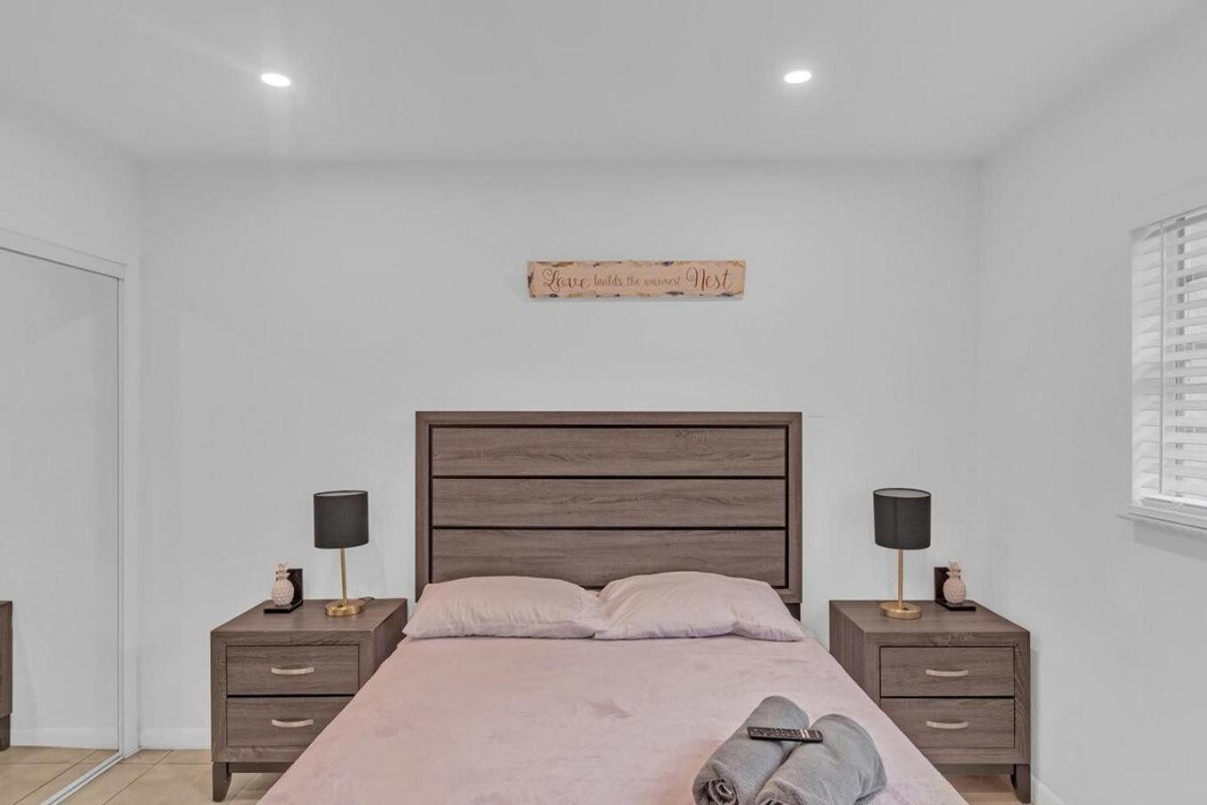 2 Bedroom House Minutes From Beach And Casino Db1 Dania Beach Kültér fotó
