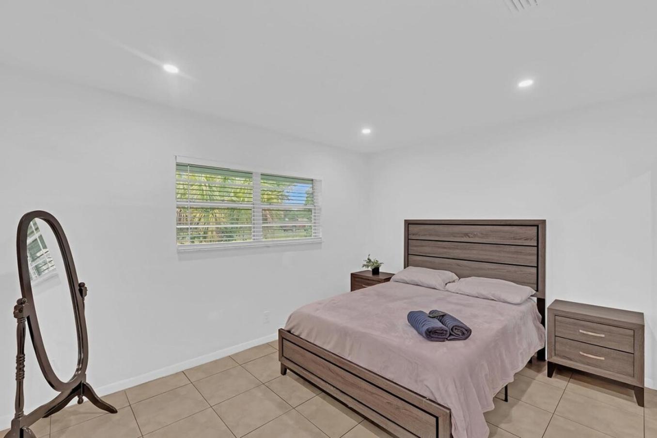 2 Bedroom House Minutes From Beach And Casino Db1 Dania Beach Kültér fotó